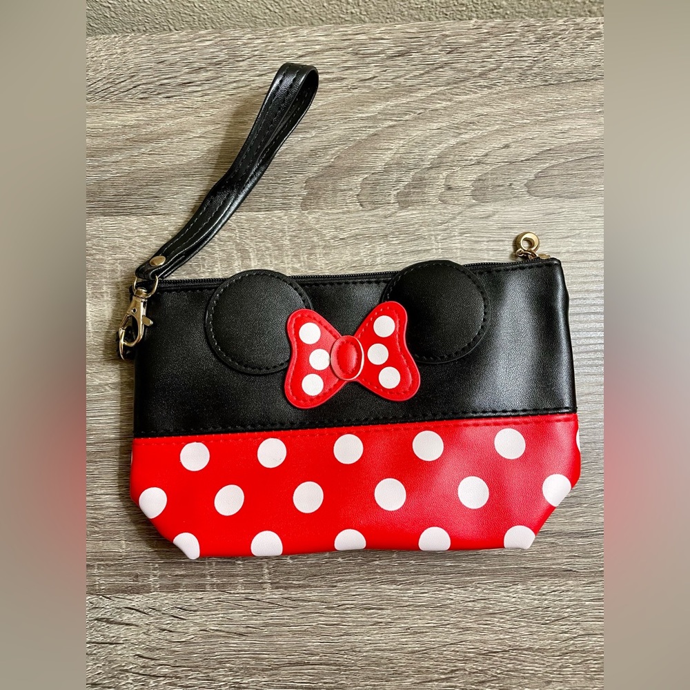 Minnie Mouse Wristlet
